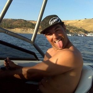 Meet your Posher, Travis